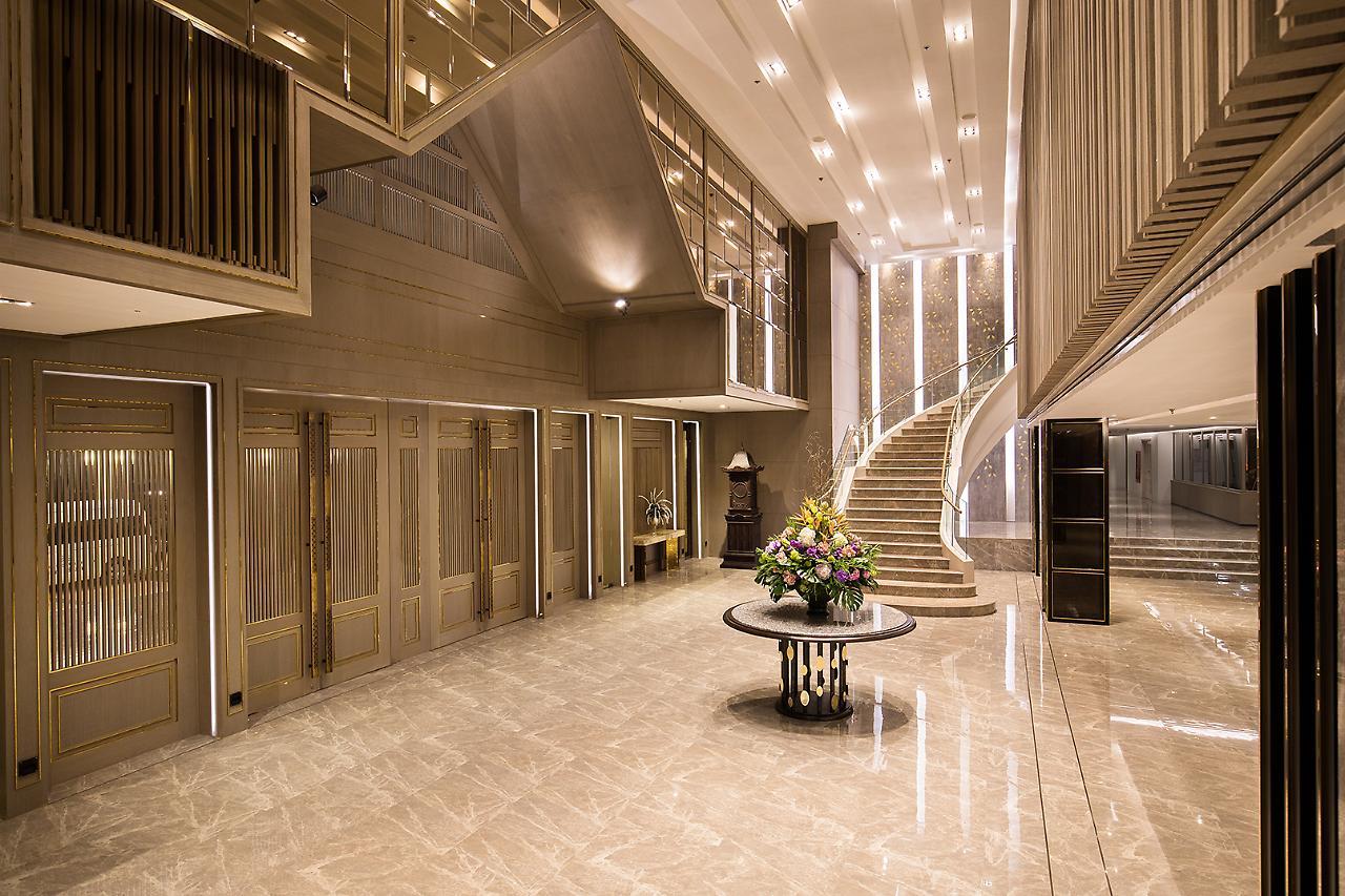 The Heritage Chiang Rai Hotel And Convention Esterno foto The lobby of the hotel