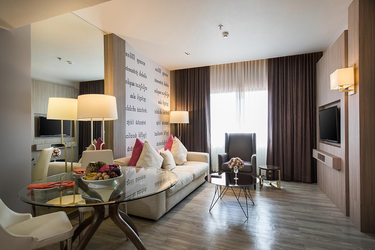 The Heritage Chiang Rai Hotel And Convention Esterno foto Living room