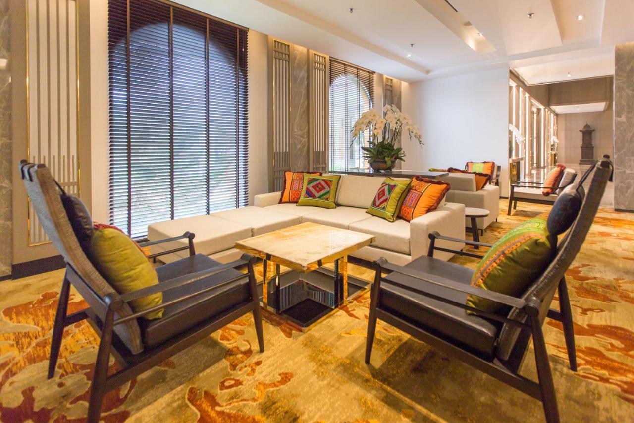 The Heritage Chiang Rai Hotel And Convention Esterno foto The lounge at the airport