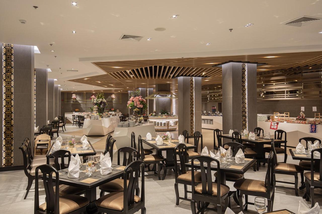 The Heritage Chiang Rai Hotel And Convention Esterno foto The restaurant
