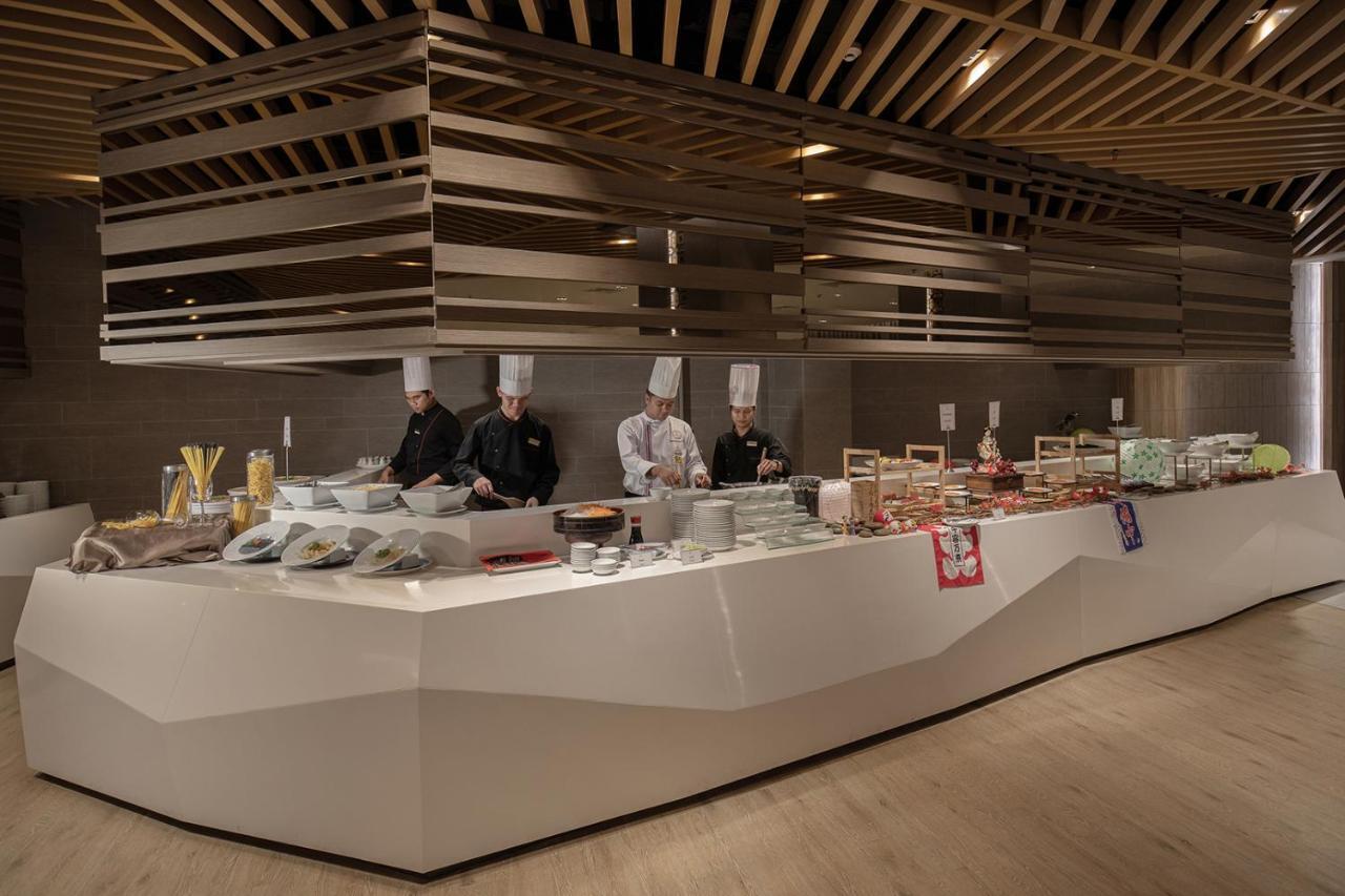 The Heritage Chiang Rai Hotel And Convention Esterno foto Live Kitchen