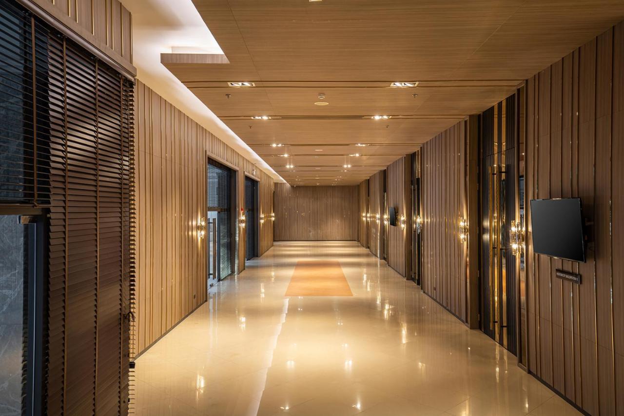 The Heritage Chiang Rai Hotel And Convention Esterno foto The interior of the hotel